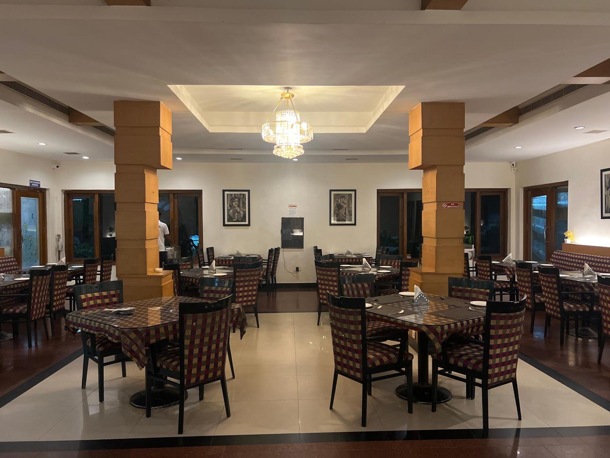 Varada Nagavali Hotel Srikakulam Dış mekan fotoğraf